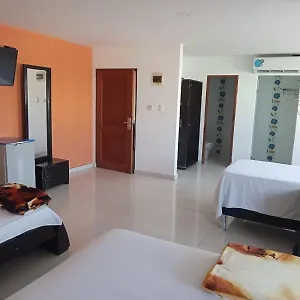 https://hotel-intersuites.hotels-in-barranquilla.com